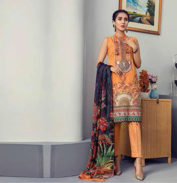 Digital Printed Bamber Chiffon Embroidered Dupatta and Banarsi Trouser Collection Design BI-10